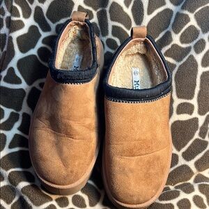 Mudd Women’s slip on platform clog